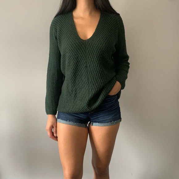 Urban Heritage Green knit sweater women’s size small - Picture 2 of 10